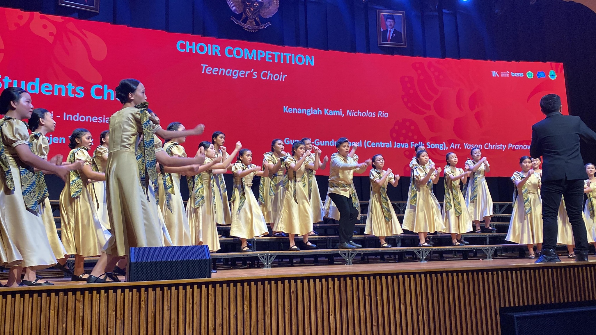 557602824_2571136983287663_3418159850152609990_n